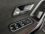 Mercedes-Benz A-klasse 200 Business Solution AMG 164pk | Automaat | Glazen schuif-kanteldak | Sfeer verlichting | Nieuwe type