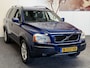 Volvo XC90 2.5 T KINETIC 5 PERSOONS LEDER CRUISE CONTROL CLIMATE CONTROL ELEK. VERSTELBARE BESTUURDERSSTOEL STOELVERWARMING AFN. TREKHAAK ZEER MOOI !!