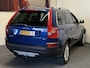Volvo XC90 2.5 T KINETIC 5 PERSOONS LEDER CRUISE CONTROL CLIMATE CONTROL ELEK. VERSTELBARE BESTUURDERSSTOEL STOELVERWARMING AFN. TREKHAAK ZEER MOOI !!