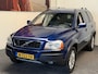 Volvo XC90 2.5 T KINETIC 5 PERSOONS LEDER CRUISE CONTROL CLIMATE CONTROL ELEK. VERSTELBARE BESTUURDERSSTOEL STOELVERWARMING AFN. TREKHAAK ZEER MOOI !!
