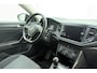 Volkswagen T-Roc 1.0 TSI Style | 115PK | Stoelverwarming | Parkeersensoren achter | Trekhaak | Climate Control | Bluetooth
