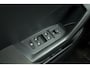 Volkswagen T-Roc 1.0 TSI Style | 115PK | Stoelverwarming | Parkeersensoren achter | Trekhaak | Climate Control | Bluetooth