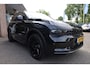 Lynk & Co 01 1.5 261PK! 6.6Kwh LADEN! BLACKLINE! 360-CAMERA PANO/SCHUIF INFINITY DAB NAVI CARPLAY STOELVERWARMING ELEK.ACHTERKLEP 20"LMV