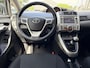 Toyota Verso 1.8 VVT-i 147pk H6 Business Panorama dak Climate Control LMV Camera Trekhaak Navigatie