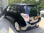 Toyota Verso 1.8 VVT-i 147pk H6 Business Panorama dak Climate Control LMV Camera Trekhaak Navigatie