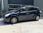 Toyota Verso 1.8 VVT-i 147pk H6 Business Panorama dak Climate Control LMV Camera Trekhaak Navigatie