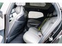 Lynk & Co 02 More 66 kWh | Panoramadak | 360 camera | Harman Kardon audio | Dodehoekdetectie | Stoel/Stuurverwarming | Apple CarPlay/Android Auto | 20"LM-velgen | Elektrisch bedienbare voorstoelen met geheugenfunctie | Klimaat warmtepomp | Elektrisch bedienbare achterklep |
