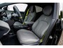 Lynk & Co 02 More 66 kWh | Panoramadak | 360 camera | Harman Kardon audio | Dodehoekdetectie | Stoel/Stuurverwarming | Apple CarPlay/Android Auto | 20"LM-velgen | Elektrisch bedienbare voorstoelen met geheugenfunctie | Klimaat warmtepomp | Elektrisch bedienbare achterklep |