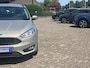 Ford Focus Wagon 1.0 Lease Edition 1ste eigenaar, Nieuwe distributieriem, Parkeersensoren voor, Camera, Navigatie, Airco, Cruise control, Elektrische ramen V+A, Zeer nette wagen!
