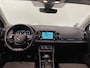 Skoda Karoq 1.5 TSI 150pk DSG Style Navigatie Apple Carplay/Android Auto Parkeersensoren Camera Adaptive Cruise Control Elektrische achterklep Wegklapbare trekhaak Stoel- en stuurverwarming Ledverlichting Virtual Cockpit Climate Control