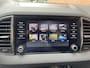Skoda Karoq 1.5 TSI 150pk DSG Style Navigatie Apple Carplay/Android Auto Parkeersensoren Camera Adaptive Cruise Control Elektrische achterklep Wegklapbare trekhaak Stoel- en stuurverwarming Ledverlichting Virtual Cockpit Climate Control