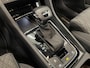 Skoda Karoq 1.5 TSI 150pk DSG Style Navigatie Apple Carplay/Android Auto Parkeersensoren Camera Adaptive Cruise Control Elektrische achterklep Wegklapbare trekhaak Stoel- en stuurverwarming Ledverlichting Virtual Cockpit Climate Control