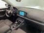Skoda Karoq 1.5 TSI 150pk DSG Style Navigatie Apple Carplay/Android Auto Parkeersensoren Camera Adaptive Cruise Control Elektrische achterklep Wegklapbare trekhaak Stoel- en stuurverwarming Ledverlichting Virtual Cockpit Climate Control