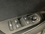 Skoda Karoq 1.5 TSI 150pk DSG Style Navigatie Apple Carplay/Android Auto Parkeersensoren Camera Adaptive Cruise Control Elektrische achterklep Wegklapbare trekhaak Stoel- en stuurverwarming Ledverlichting Virtual Cockpit Climate Control