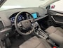 Skoda Karoq 1.5 TSI 150pk DSG Style Navigatie Apple Carplay/Android Auto Parkeersensoren Camera Adaptive Cruise Control Elektrische achterklep Wegklapbare trekhaak Stoel- en stuurverwarming Ledverlichting Virtual Cockpit Climate Control