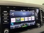 Skoda Karoq 1.5 TSI 150pk DSG Style Navigatie Apple Carplay/Android Auto Parkeersensoren Camera Adaptive Cruise Control Elektrische achterklep Wegklapbare trekhaak Stoel- en stuurverwarming Ledverlichting Virtual Cockpit Climate Control