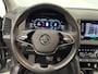 Skoda Karoq 1.5 TSI 150pk DSG Style Navigatie Apple Carplay/Android Auto Parkeersensoren Camera Adaptive Cruise Control Elektrische achterklep Wegklapbare trekhaak Stoel- en stuurverwarming Ledverlichting Virtual Cockpit Climate Control