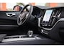 Volvo XC60 T8 Recharge AWD Ultimate Bright | Longe Range | Stoelverwarming | Trekhaak | Leder | Panoramadak | BLIS | Pilot Assist | 360° Camera | Keyless