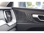Volvo XC60 T8 Recharge AWD Ultimate Bright | Longe Range | Stoelverwarming | Trekhaak | Leder | Panoramadak | BLIS | Pilot Assist | 360° Camera | Keyless