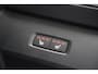 Volvo XC60 T8 Recharge AWD Ultimate Bright | Longe Range | Stoelverwarming | Trekhaak | Leder | Panoramadak | BLIS | Pilot Assist | 360° Camera | Keyless
