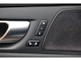 Volvo XC60 T8 Recharge AWD Ultimate Bright | Longe Range | Stoelverwarming | Trekhaak | Leder | Panoramadak | BLIS | Pilot Assist | 360° Camera | Keyless