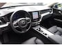 Volvo XC60 T8 Recharge AWD Ultimate Bright | Longe Range | Stoelverwarming | Trekhaak | Leder | Panoramadak | BLIS | Pilot Assist | 360° Camera | Keyless