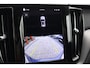 Volvo XC60 T8 Recharge AWD Ultimate Bright | Longe Range | Stoelverwarming | Trekhaak | Leder | Panoramadak | BLIS | Pilot Assist | 360° Camera | Keyless