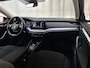Skoda Octavia Combi 1.0 e-TSI 110pk DSG Business Edition Plus Sfeerverlichting Navigatie Parkeersensoren App-Connect DAB+