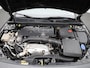 Mercedes-Benz A-klasse 250 Premium | Automaat | Panorama dak | Virtual cockpiot | Climate control | Sfeer verlichting | Leder | DAB | Navigatie | Bluetooth | Camera | Stoel verwarming | Cruise Control | Lichtmetalen Velgen |