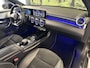 Mercedes-Benz A-klasse 250 e Premium Plus | Grafietgrijs Mango | Burmester | Panorama dak | Head-Up Display | 360° Camera | Multibeam Led | Sfeerverlichting | Trekhaak | Apple Carplay | Android Auto |