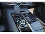 Volvo V60 T6 Recharge AWD Plus Dark - Panorama/schuifdak - IntelliSafe Assist - 360º Camera - Harman/Kardon audio - Adaptieve LED koplampen - Verwarmde voorstoelen, stuur & achterbank - Parkeersensoren voor & achter - Elektr. bedienb. voorstoelen met geheugen - Extra getint glas - 18' LMV