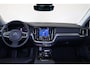 Volvo V60 T6 Recharge AWD Plus Dark - Panorama/schuifdak - IntelliSafe Assist - 360º Camera - Harman/Kardon audio - Adaptieve LED koplampen - Verwarmde voorstoelen, stuur & achterbank - Parkeersensoren voor & achter - Elektr. bedienb. voorstoelen met geheugen - Extra getint glas - 18' LMV