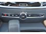 Volvo V60 T6 Recharge AWD Plus Dark - Panorama/schuifdak - IntelliSafe Assist - 360º Camera - Harman/Kardon audio - Adaptieve LED koplampen - Verwarmde voorstoelen, stuur & achterbank - Parkeersensoren voor & achter - Elektr. bedienb. voorstoelen met geheugen - Extra getint glas - 18' LMV