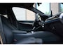 BMW 5-Serie 530e M-Sport | Shadow Line | ACC | Sfeerverlichting | Stoelen/Stuur verwarmd