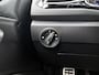 Volkswagen T-Roc 1.0 TSI R-Line | 110 PK | Apple Carplay / Android Auto | Digitale Cockpit | Parkeersensoren | Climate Control | Adaptive Cruise Control |