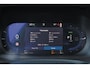 Volvo V90 T6 Recharge AWD Plus Dark - Luchtvering - Panorama/schuifdak - IntelliSafe Assist & Surround - Harman/Kardon audio - Adaptieve LED koplampen - Parkeercamera achter - Verwarmde voorstoelen, stuur & achterbank - Parkeersensoren voor & achter - Elektr. bedienb. voorstoelen met geheugen - Extra getint glas - Inklapbare trekhaak - 19' LMV