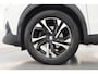 Peugeot 2008 1.2 PureTech Blue Lease Allure | Cruise Control | Camera | Navi | Stoelverw. | DAB | Android Auto | 17'' | PDC+A