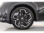 Volkswagen T-Roc 1.5 eTsi R-Line First Edition | Dig. Cockpit | IQ Light | Pano | Adapt. Cruise | Trekhaak | Head-up | Harman Kardon | Keyless | 360cam | Stoel- Stuurverw.