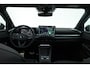 Volkswagen T-Roc 1.5 eTsi R-Line First Edition | Dig. Cockpit | IQ Light | Pano | Adapt. Cruise | Trekhaak | Head-up | Harman Kardon | Keyless | 360cam | Stoel- Stuurverw.