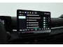 Volkswagen T-Roc 1.5 eTsi R-Line First Edition | Dig. Cockpit | IQ Light | Pano | Adapt. Cruise | Trekhaak | Head-up | Harman Kardon | Keyless | 360cam | Stoel- Stuurverw.