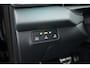 Volkswagen T-Roc 1.5 eTsi R-Line First Edition | Dig. Cockpit | IQ Light | Pano | Adapt. Cruise | Trekhaak | Head-up | Harman Kardon | Keyless | 360cam | Stoel- Stuurverw.