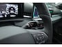 Volkswagen T-Roc 1.5 eTsi R-Line First Edition | Dig. Cockpit | IQ Light | Pano | Adapt. Cruise | Trekhaak | Head-up | Harman Kardon | Keyless | 360cam | Stoel- Stuurverw.