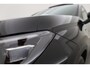Volkswagen T-Roc 1.5 eTsi R-Line First Edition | Dig. Cockpit | IQ Light | Pano | Adapt. Cruise | Trekhaak | Head-up | Harman Kardon | Keyless | 360cam | Stoel- Stuurverw.
