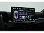Volkswagen T-Roc 1.5 eTsi R-Line First Edition | Dig. Cockpit | IQ Light | Pano | Adapt. Cruise | Trekhaak | Head-up | Harman Kardon | Keyless | 360cam | Stoel- Stuurverw.