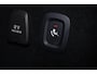Volvo V60 B3 Business Pro - Panorama/schuifdak - IntelliSafe Assist & Surround - Parkeercamera achter - Verwarmde voorstoelen, stuur & achterbank - Parkeersensoren voor & achter - Standkachel - Extra getint glas - Inklapbare trekhaak - 18' LMV