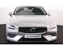 Volvo V60 T6 Recharge AWD Plus Bright - IntelliSafe Assist - Harman/Kardon audio - Adaptieve LED koplampen - Parkeercamera achter - Verwarmde voorstoelen, stuur & achterbank - Parkeersensoren voor & achter - Elektr. bedienb. voorstoelen met geheugen - Extra getint glas - Inklapbare trekhaak - 19' LMV