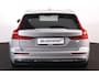 Volvo V60 T6 Recharge AWD Plus Bright - IntelliSafe Assist - Harman/Kardon audio - Adaptieve LED koplampen - Parkeercamera achter - Verwarmde voorstoelen, stuur & achterbank - Parkeersensoren voor & achter - Elektr. bedienb. voorstoelen met geheugen - Extra getint glas - Inklapbare trekhaak - 19' LMV