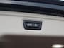 BMW 3-Serie Touring 320e | Facelift | 19 Inch | Camera | Sfeerverlichting | Cruise Control | Leer | NL-Auto |