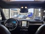 Volvo XC40 Recharge P8 AWD R-Design | Pack Lounge (audio installatie high end, elektrisch glazen schuif-/kanteldak, parkeersensor voor, rondomzicht camera) en Climate Pack (achterbank verwarmd) | trekhaak
