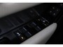 Land Rover Range Rover Velar 2.0 P400e | Elektrische Trekhaak | Keyless Entry | Memory | Camera | Leder | 19 inch